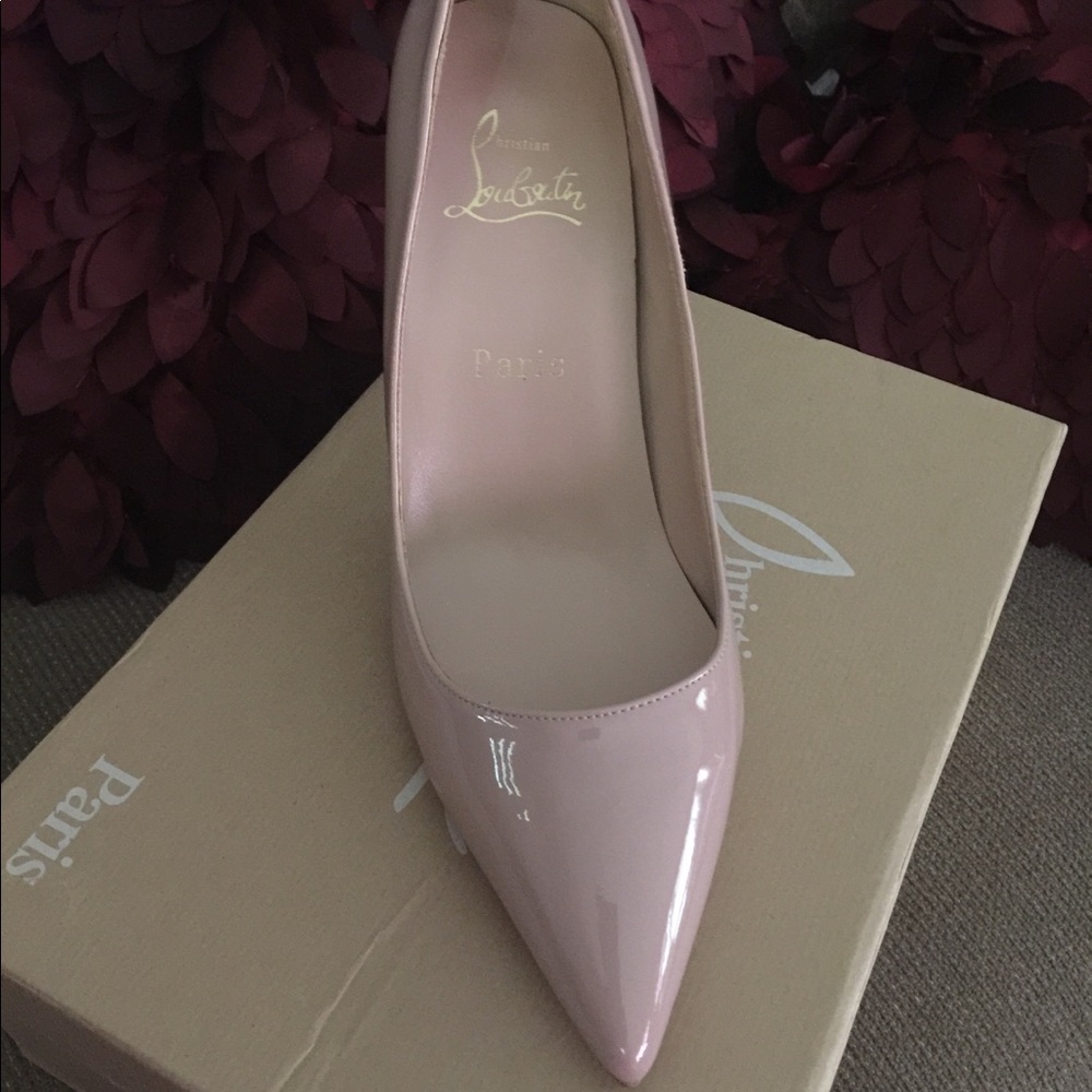 Very nice red bottoms